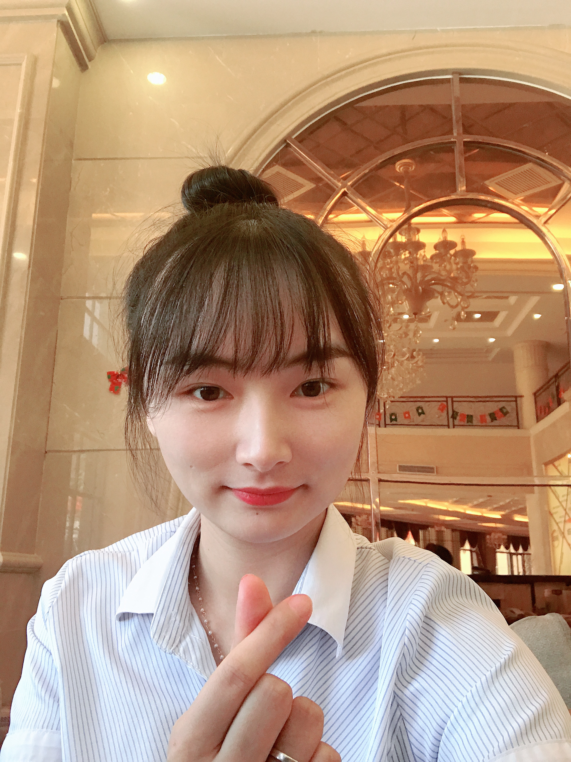 张丽
