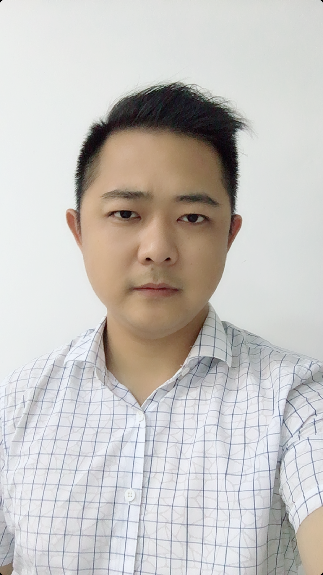 周渝